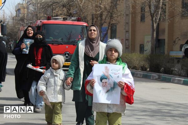 مردم فاروج باری دیگر در روز قدس حماسه آفریدند 