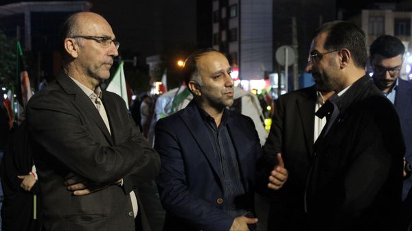بازدید قائم‌مقام سازمان دانش‌آموزی از غرفه نوجوان مبارز و شهدای دانش‌آموز ورامین