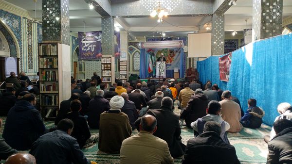 نماز جمعه؛ صحنه نمایش وحدت و ایمان مردم بن