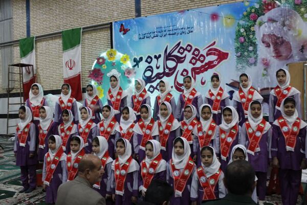 جشن تکلیف دانش‌آموزن دختر در گچساران