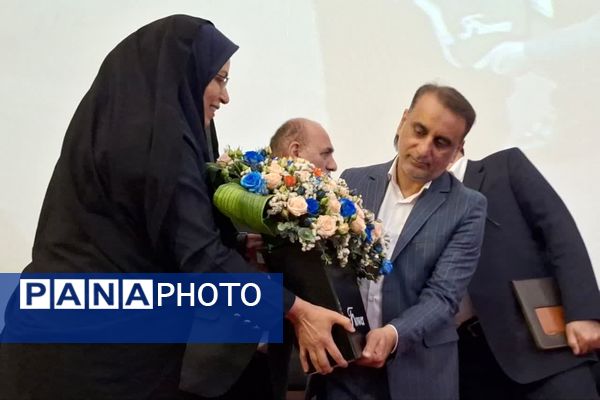 آیین تکریم و معارفه مدیرکل آموزش و پرورش فارس