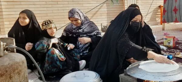 آیین نمادین نواختن زنگ انقلاب در دبستان حضرت آمنه (س)