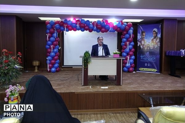 تقدیر از معاونین و مربیان امور تربیتی و مشاوره های مدارس چهاردانگه