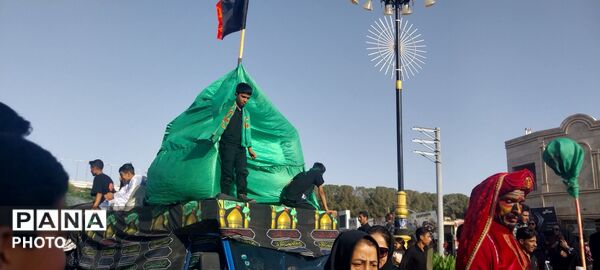 ورود باشکوه کاروان بنی اسد (ع) و نخل بزرگ فدافن به میعاد گاه عاشقان 