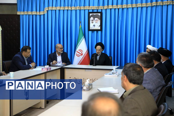 دیدار مدیران آموزش‌ و‌ پرورش خراسان‌جنوبی با نماینده ولی‌فقیه در استان 