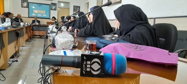 نشست خبرنگاران پانا با مدیر آموزش و پرورش ناحیه 3 قم