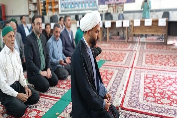 نماز عبادی سیاسی جمعه در شهر بار 