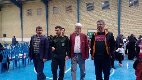 افتتاحیه نمایشگاه مشاغل خانگی و جشن ولادت امام حسن مجتبی(ع) در سالن سپاه شهر حبیب آباد