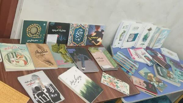 جشن دهه کرامت در دبیرستان نرجس خاتون روستای ورجان قم