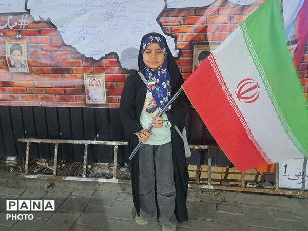 حضور حماسی مردم و فرهنگیان ناحیه ۶ در اجتماع بزرگ «یاوران ولایت»