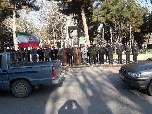 مراسم گلباران مزار شهدا و رژه خودرویی در شهرستان سملقان