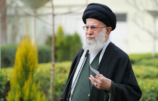 ‌هیچ خلأیی در تصمیم‌گیری‌های مرتبط با رهبری وجود ندارد/ قطعا انتقام سختی از این دشمنان جنایتکار خواهیم گرفت