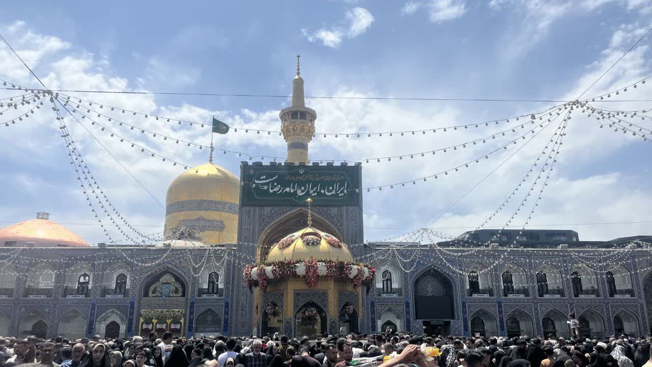 نور خورشید سما بر روی خورشید طوس