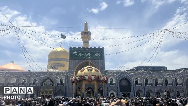 نور خورشید سما بر روی خورشید طوس