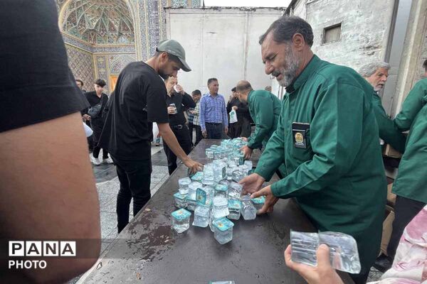 مشهد در سوگ امام رضا(ع)؛ حرم رضوی میزبان دلهای داغدار