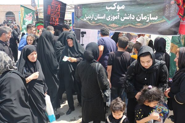 برپایی موکب سازمان دانش آموزی استان اردبیل در مراسم دلدادگان حسینی