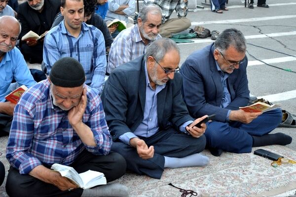 مراسم طلب آمرزش در روز عرفه، از زبان امام حسین «ع» در شهر امیریه