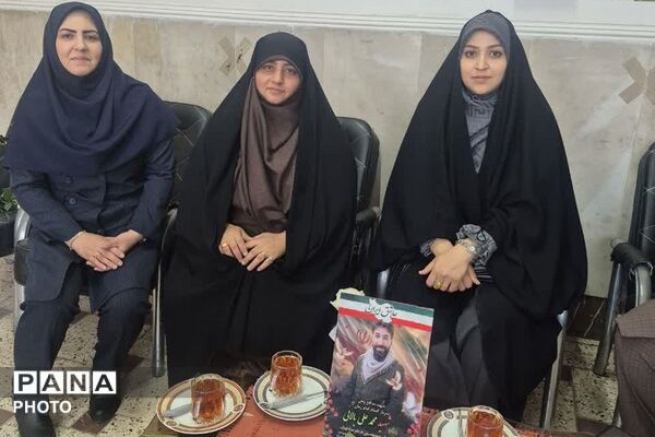 بازگشایی مدارس با زنده نگه داشتن یاد و نام شهدای مظلوم میناب