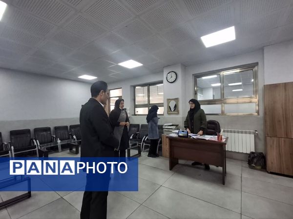 بازدید رئیس آموزش‌ و پرورش ناحیه ۲ از دبیرستان رحمت آیین یک