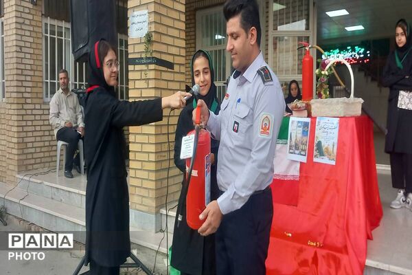 جشن ولادت عقیله بنی هاشم حضرت زینب در مدرسه عترت قرچک