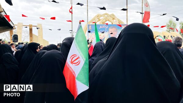 تشییع پیکر شهید ناو دنا «حاج اصغر مسلمی مهنی» در جیرفت