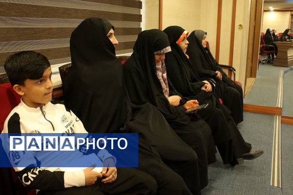 تقدیر از دانش‌آموزخبرنگاران برگزیده رویداد «فرزندان انقلاب» در قم