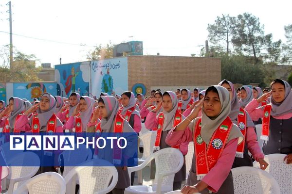 آیین نواختن زنگ استکبارستیزی در یوم‌الله 13 آبان