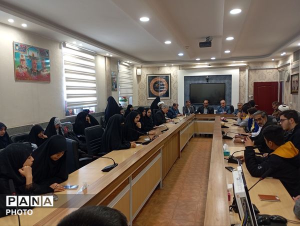 جلسه تشکلات دانش آموزی با نماینده مردم نیشابور در مجلس شورای اسلامی