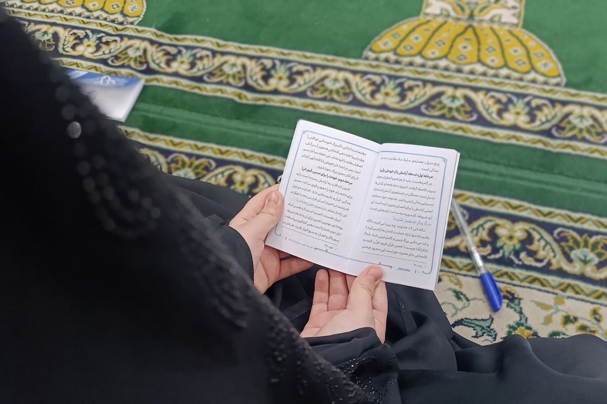 اعتکافِ نخست، مثل اولین عشق است
