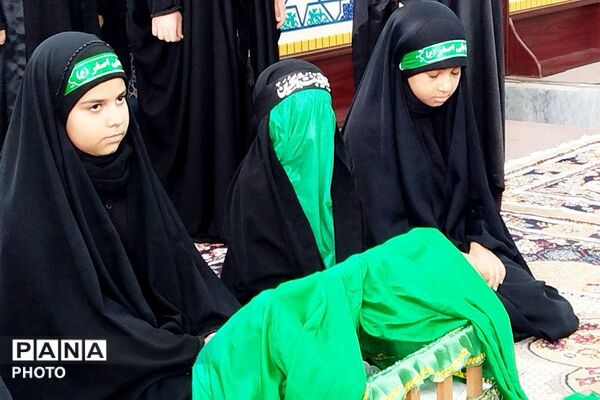 طنین نوای «لبیک یا حسین» در مراسم شیرخوارگان حسینی