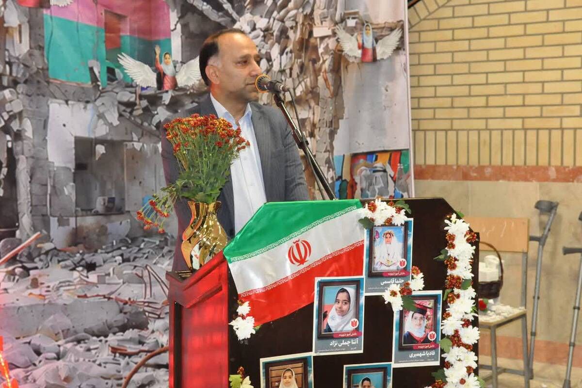 سال تحصیلی جدید را با نام و یاد ایثارگران و شهدای دانش‌آموز آغاز می‌کنیم