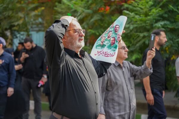 تشییع با شکوه شهدای مقاومت در دارالمؤمنین کاشان