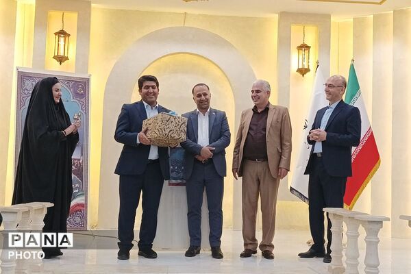 جلسه هم‌اندیشی مدیران مدارس ابتدایی ورامین 