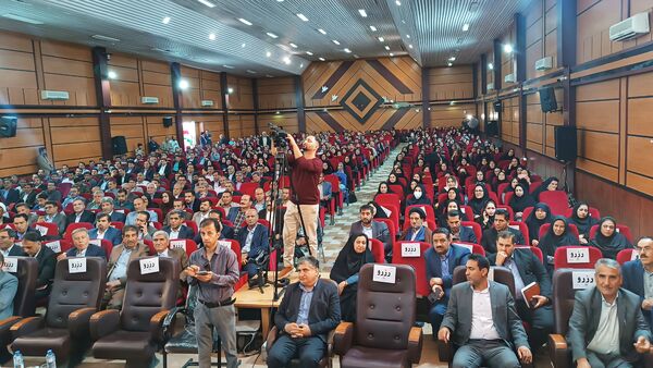 آیین گرامیداشت تجلیل از معلمان نمونه کشوری کهگیلویه و بویراحمد