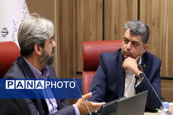 نشست صمیمی فعالین رسانه ای دانش‌آموزان با مدیرعامل خبرگزاری پانا
