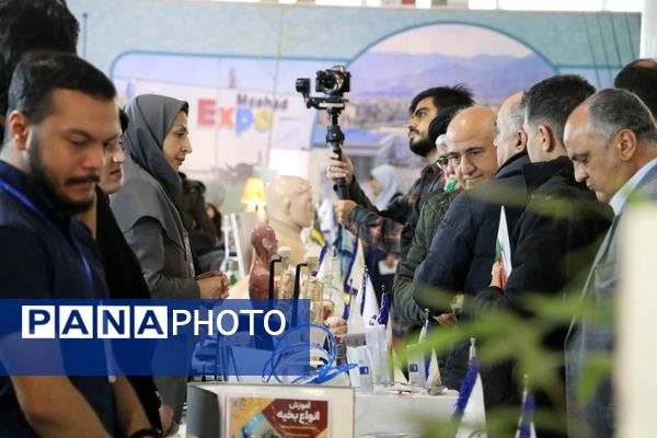 حال و هوای روز دوم نمایشگاه پژوهش و فناوری مشهد