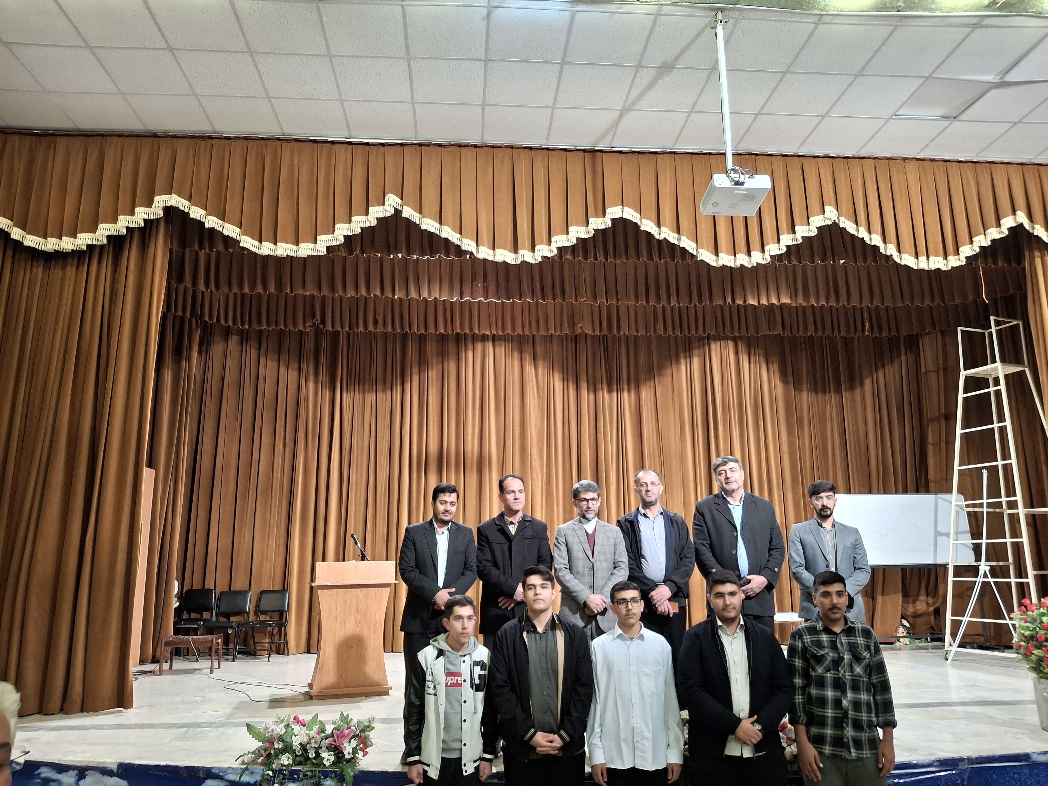 بدرقه دانش‌آموزان عمره‌گزار به سرزمین وحی