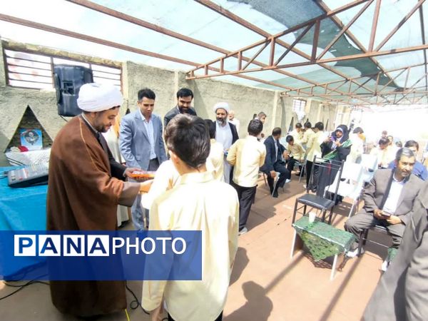 تقدیر از گروه سرود دبستان شهید پسندیده فدافن 