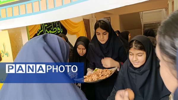 مراسم ولادت حضرت فاطمه‌ و‌ برپایی‌چایخانه‌در‌ دبیرستان وکیلی3 ( یغمای نیشابوری)