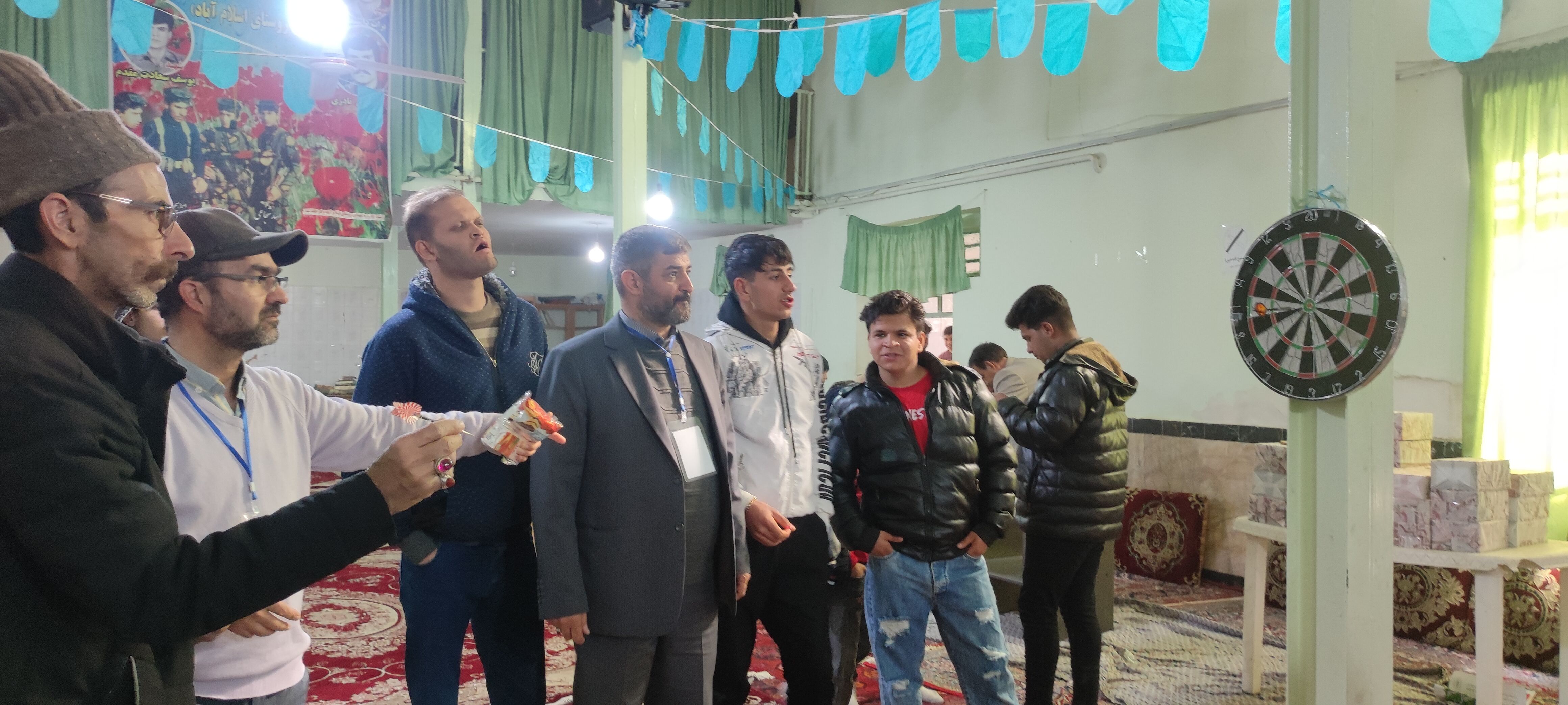برگزاری مسابقات دارت در جشن بزرگ ۲۲بهمن در روستای اسلام آباد شیروان 