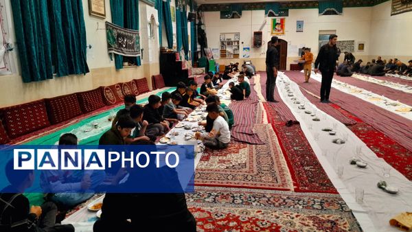 افطاری به مناسبت شب قدر در مسجد چهارده معصوم الغدیر 