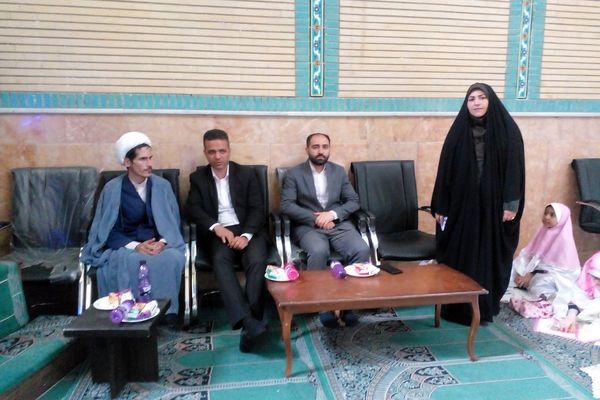دختران مدرسه هدی 1 در خلعت زیبای عبادت