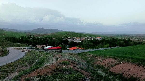 سفری به خانه پدری شهریار 