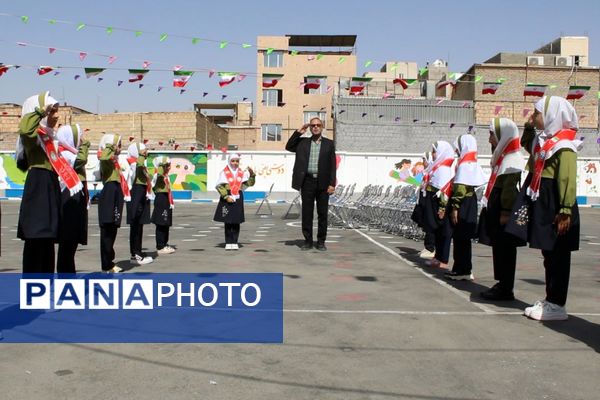برگزاری جشن شکوفه‌ها در مدرسه عصمت شهرستان رباط کریم 
