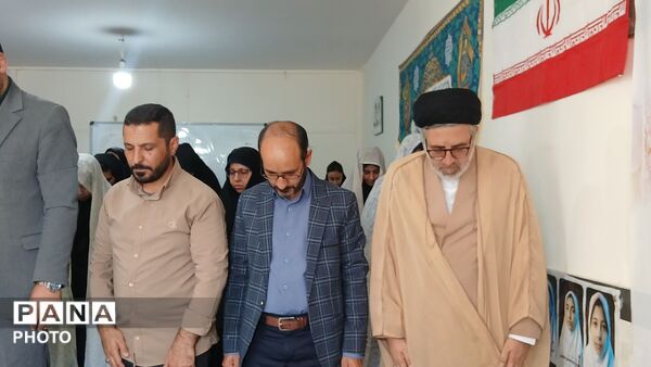 محفل انس با قرآن در آموزشگاه تربیت