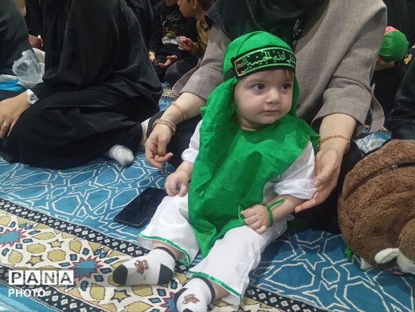 همایش بزرگ شیرخواران حسینی در قروه