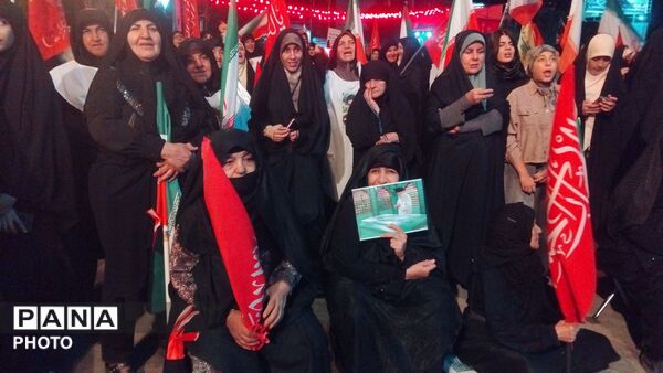 تداوم همبستگی مردمی؛ صد و نود و چهارمین شب تجمعات بیعت با رهبری در نورآباد