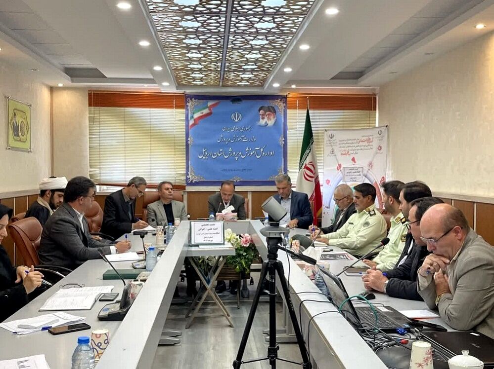 نقش کلیدی کارگروه نظام مراقبت اجتماعی در بهبود کیفیت زندگی دانش آموزان