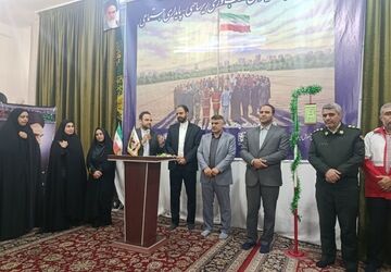  مانور پدافند غیرعامل در دبیرستان دخترانه شهر آرا