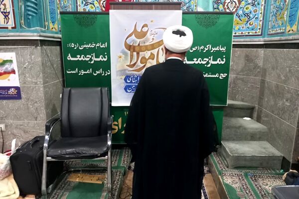 مراسم معنوی اعتکاف دانش‌آموزی دختران دبیرستان ارمغان
